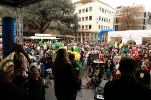 11.11.2025, Kornmarkt, Trier, GER, Karneval, ATK-Sessionseröffnung, im Bild


Foto © Sebastian J. Schwarz