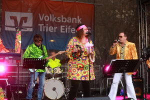 11.11.2025, Kornmarkt, Trier, GER, Karneval, ATK-Sessionseröffnung, im Bild


Foto © Sebastian J. Schwarz