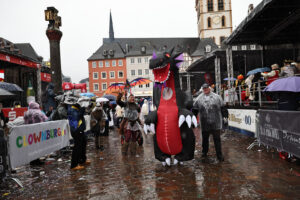 16.02.2026, Innenstadt, Trier, GER, Karneval, ATK Rosenmontagsumzug, im BildFoto © Sebastian J. Schwarz
