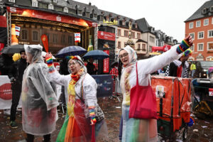 16.02.2026, Innenstadt, Trier, GER, Karneval, ATK Rosenmontagsumzug, im BildFoto © Sebastian J. Schwarz
