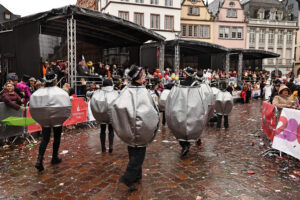 16.02.2026, Innenstadt, Trier, GER, Karneval, ATK Rosenmontagsumzug, im BildFoto © Sebastian J. Schwarz
