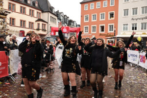 16.02.2026, Innenstadt, Trier, GER, Karneval, ATK Rosenmontagsumzug, im BildFoto © Sebastian J. Schwarz