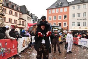 16.02.2026, Innenstadt, Trier, GER, Karneval, ATK Rosenmontagsumzug, im BildFoto © Sebastian J. Schwarz
