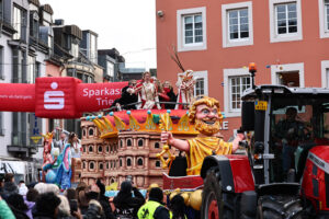 16.02.2026, Innenstadt, Trier, GER, Karneval, ATK Rosenmontagsumzug, im BildFoto © Sebastian J. Schwarz